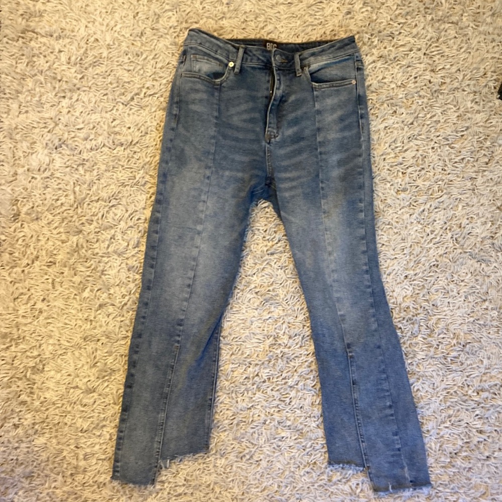 Cool asymmetric BDG jeans